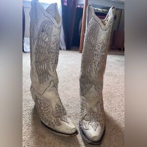 White Cowgirl Corral boots
